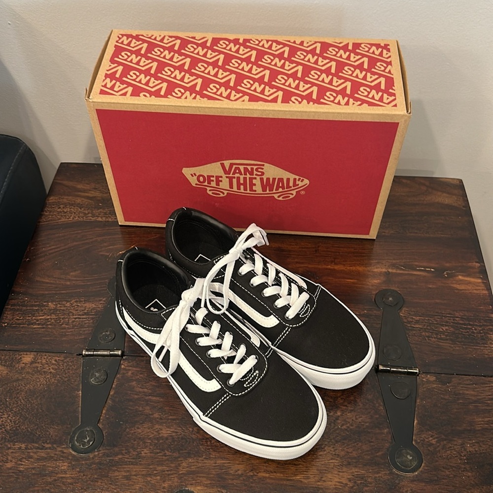 Vans Ward Platform Shoes Size 5